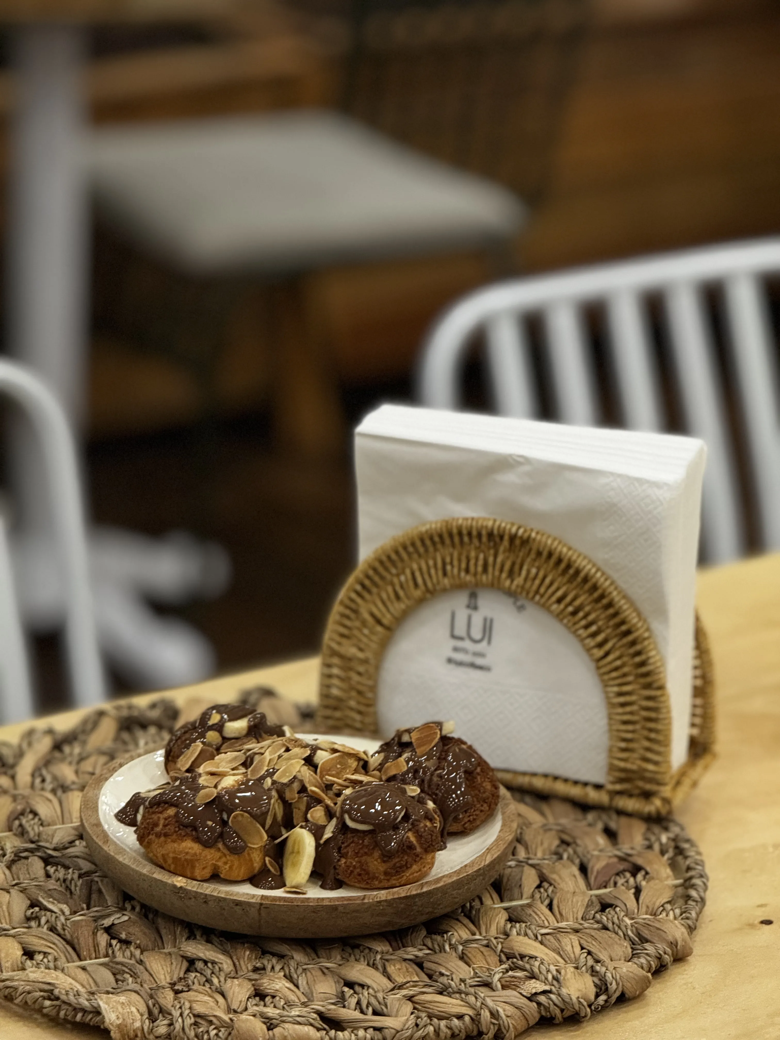 LUIs Love